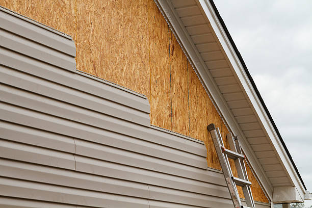 Professional Emergency Siding Repair technician working in Pottersdale, PA